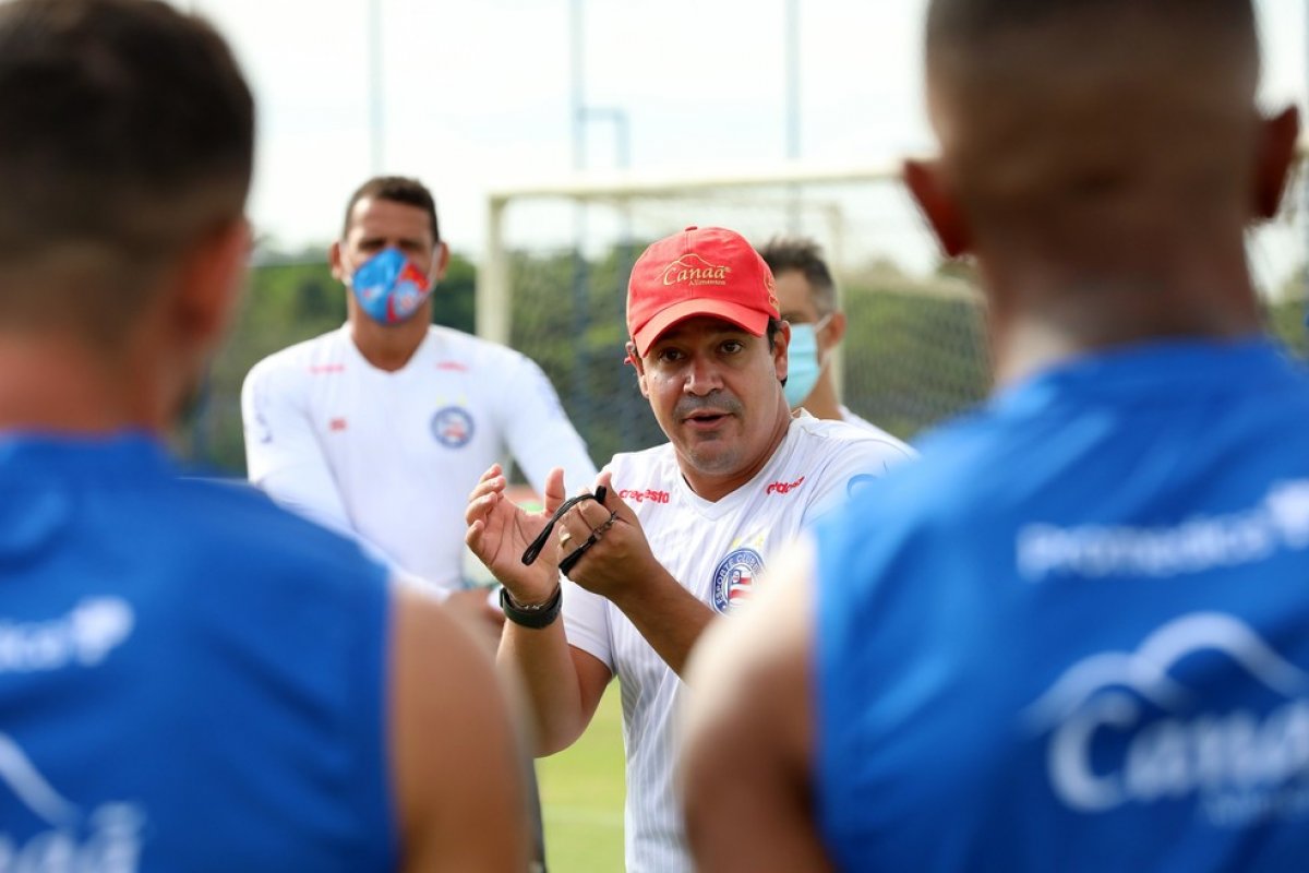 Podendo se distanciar do Z-4, Bahia visita o Sport na Ilha do Retiro pelo Brasileiro