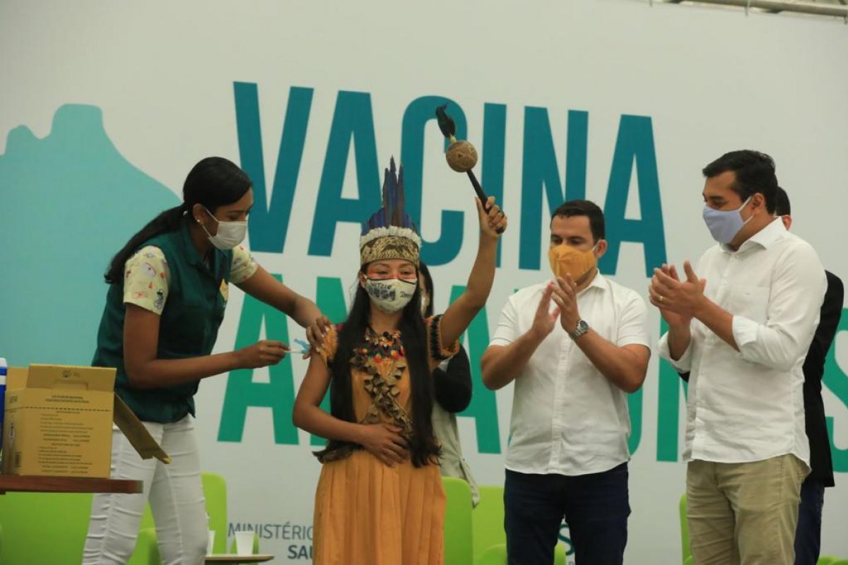 Ativista indigena vacinada contra a covid fez campanha para Haddad