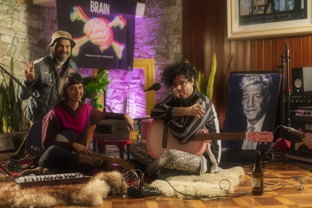 Bryson Cone lança produção gravada no Brasil