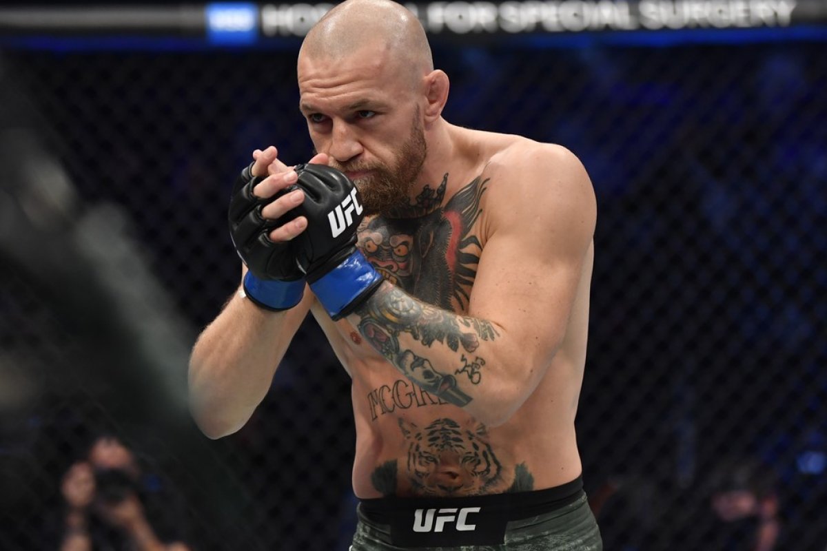 Mesmo derrotado, McGregor embolsa mais de R$ 60 mil por luta contra Poirier