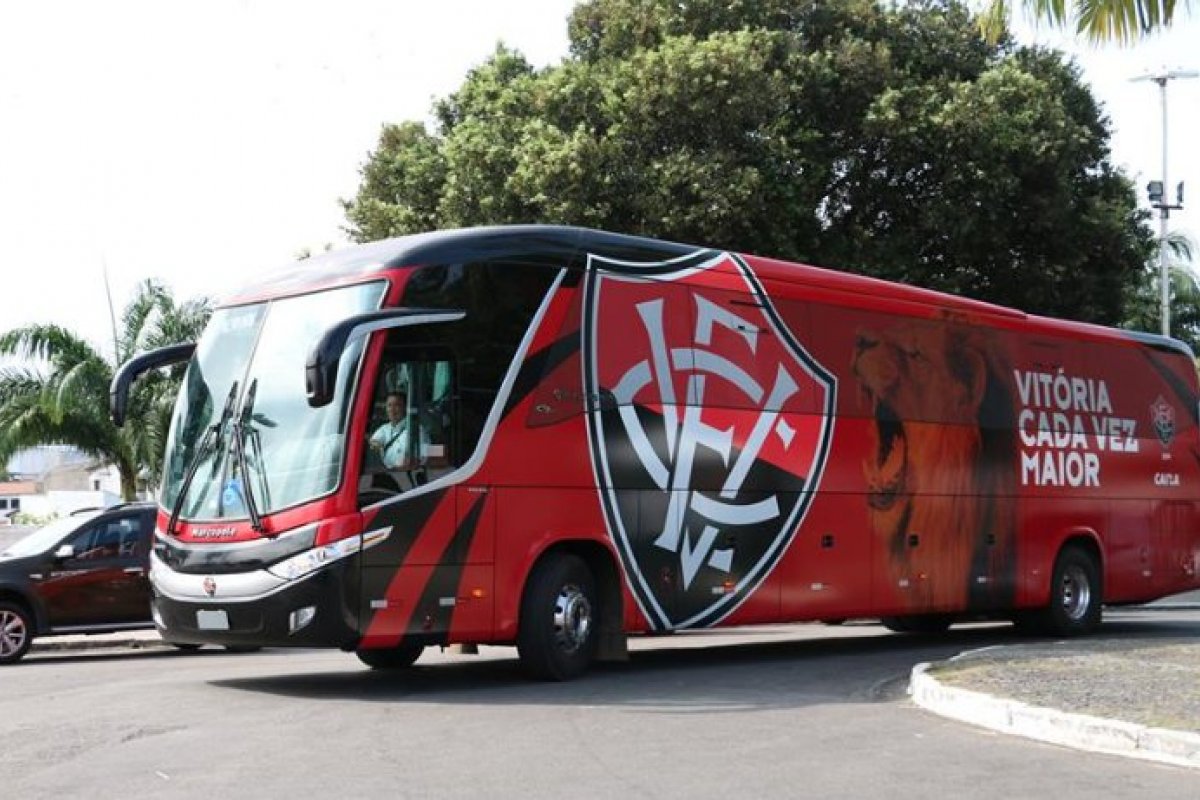 Vitória anuncia mudança no trajeto para confronto com CRB