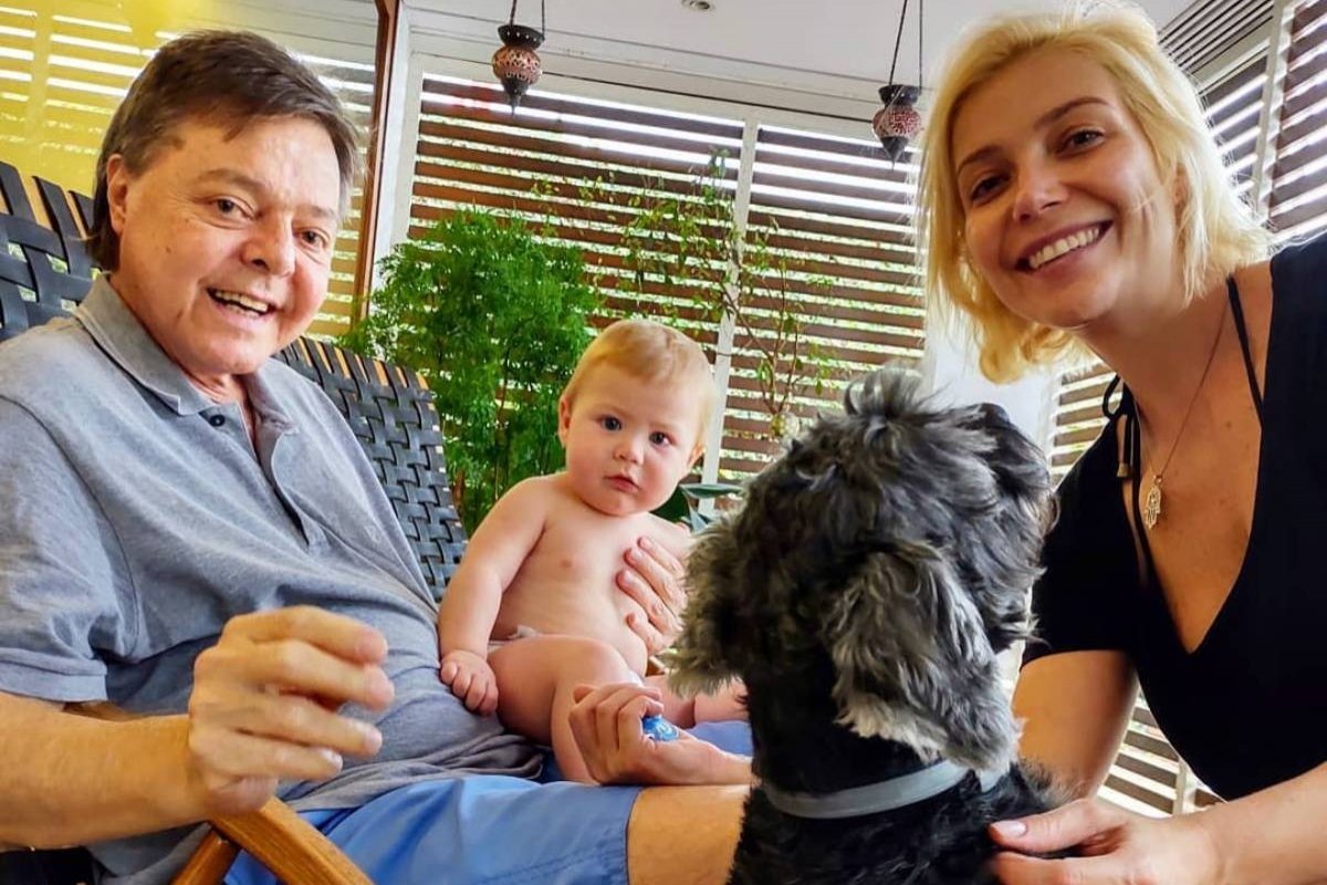 Luiza Possi parabeniza o pai, internado há 60 dias com Covid-19