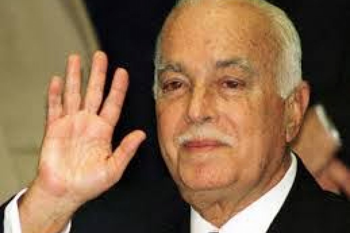 Vida do ex-senador Antonio Carlos Magalhães pode virar filme e série