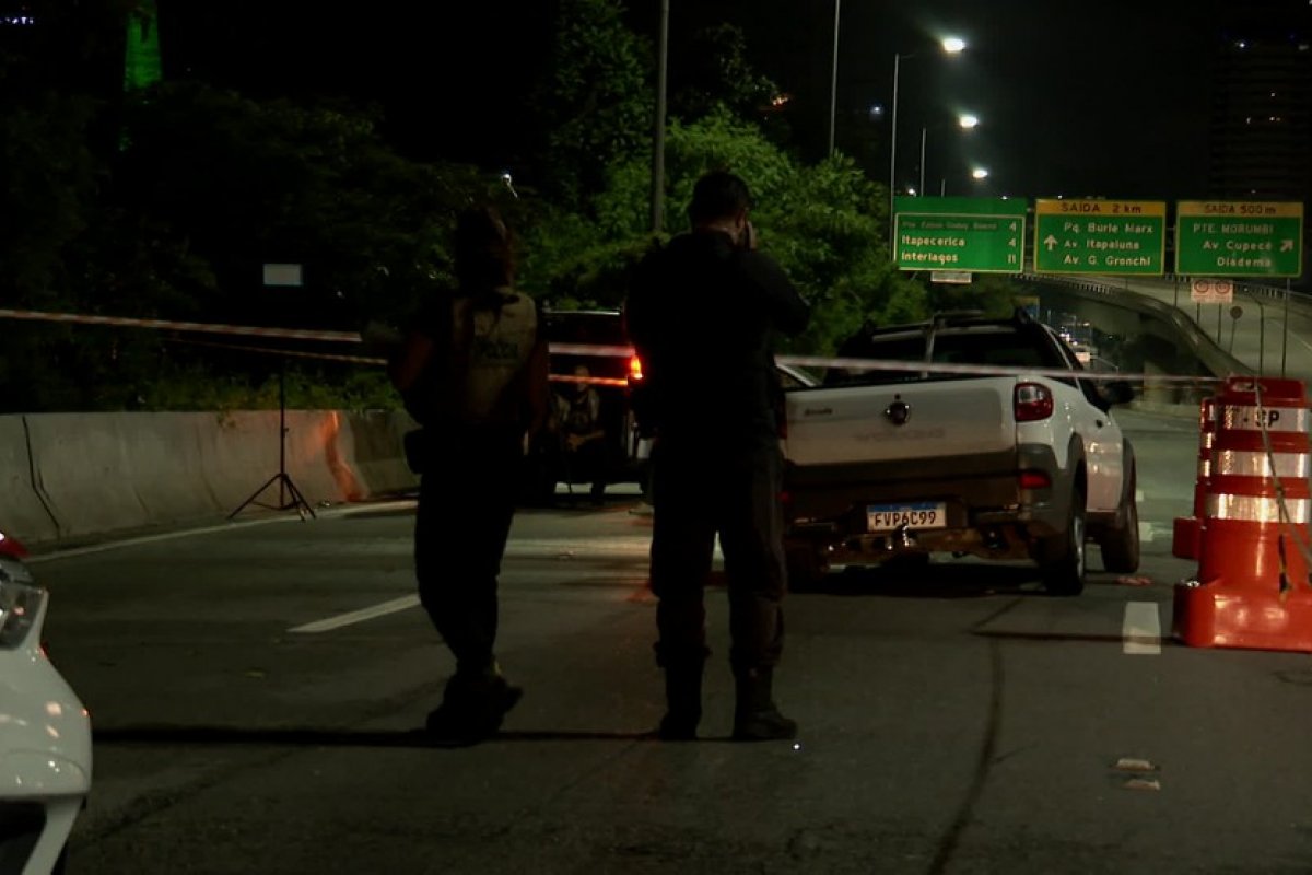 Motorista morre após ser baleado na cabeça na Marginal Pinheiros em SP