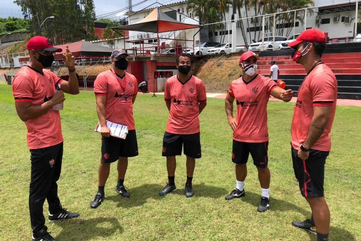 Podendo selar permanência na Série B, Vitória recebe o Botafogo-SP no Barradão