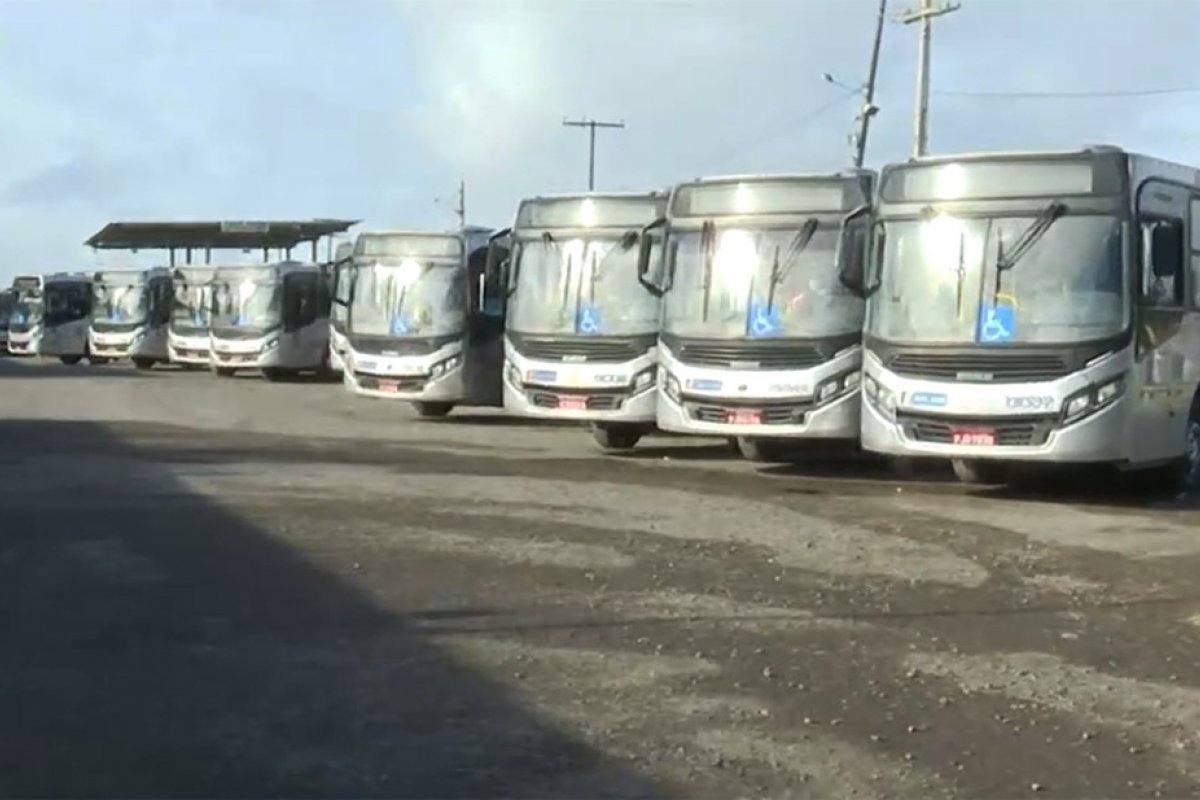 Rodoviários de Feira de Santana fazem nova paralisação por causa de salários atrasados