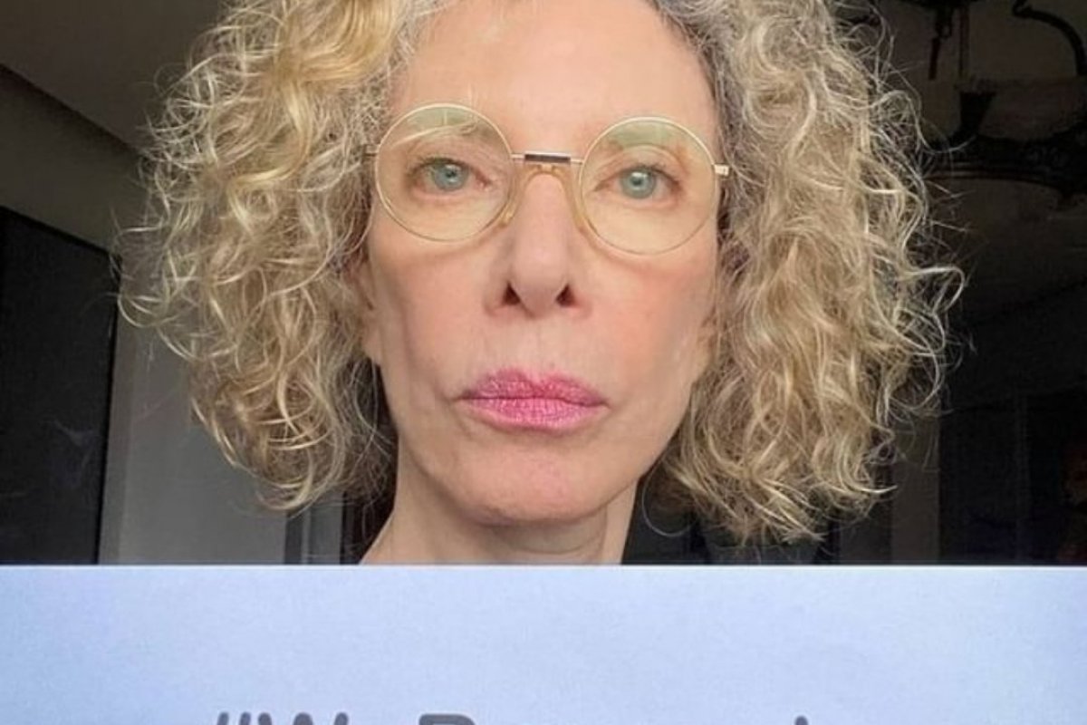 Famosos se unem a Embaixada de Israel para homenagear vítimas do Holocausto