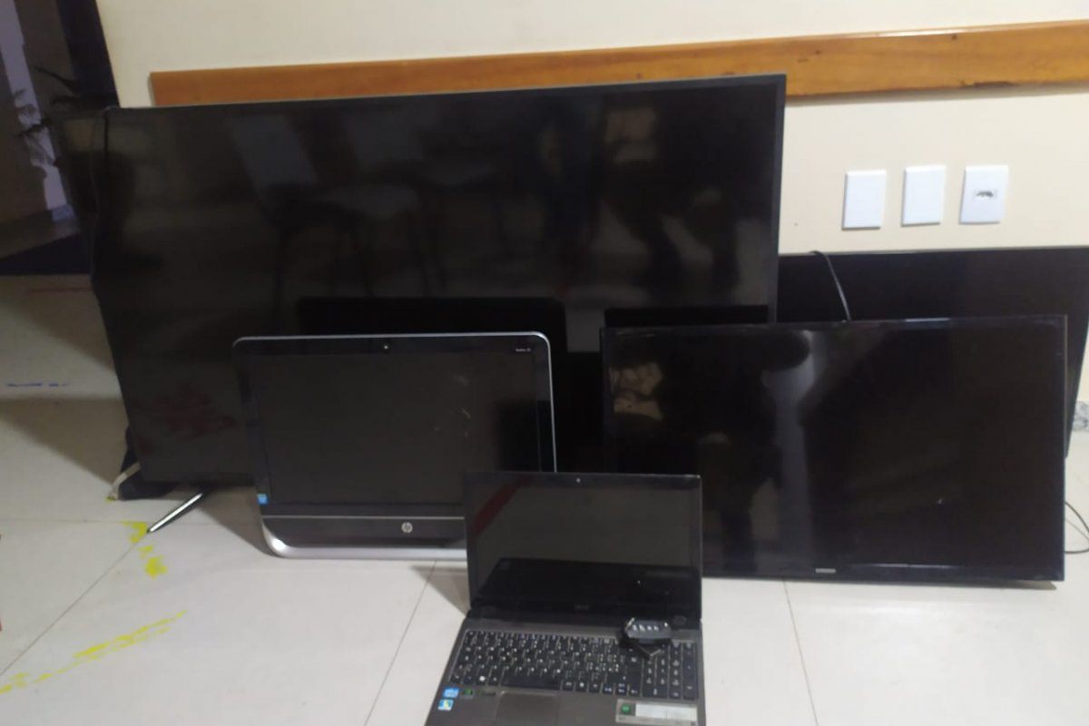 Homem é preso e adolescente é detido com objetos roubados no sul da Bahia