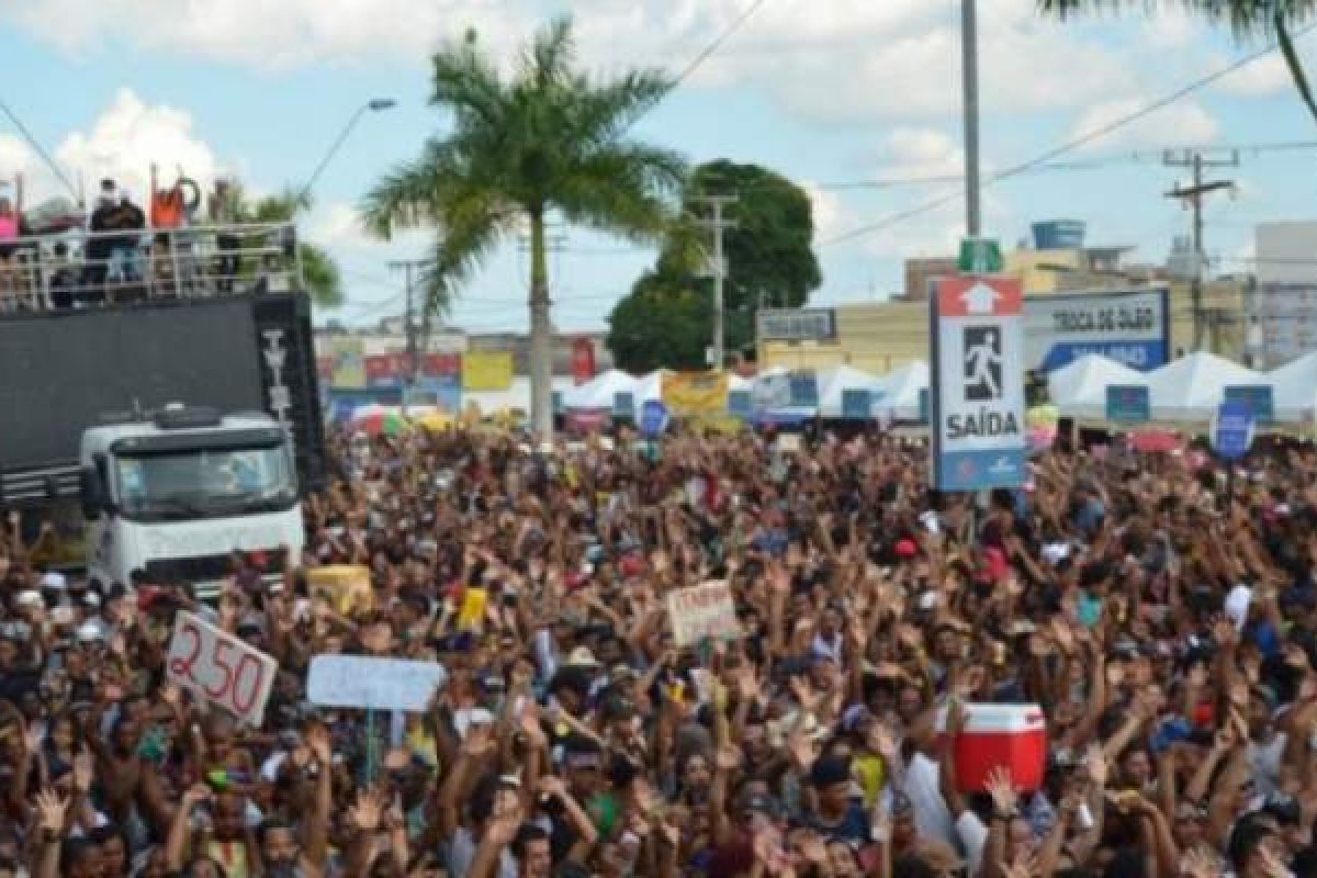 Prefeito de Feira de Santana comunica suspensão da micareta por causa da pandemia