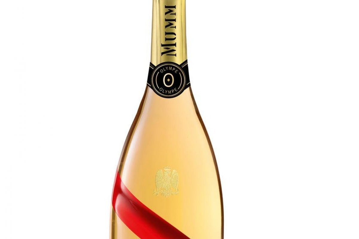 Quem disse que não se toma champagne com gelo é porque ainda não conhece o novo Olympe Gold, da GH Mumm