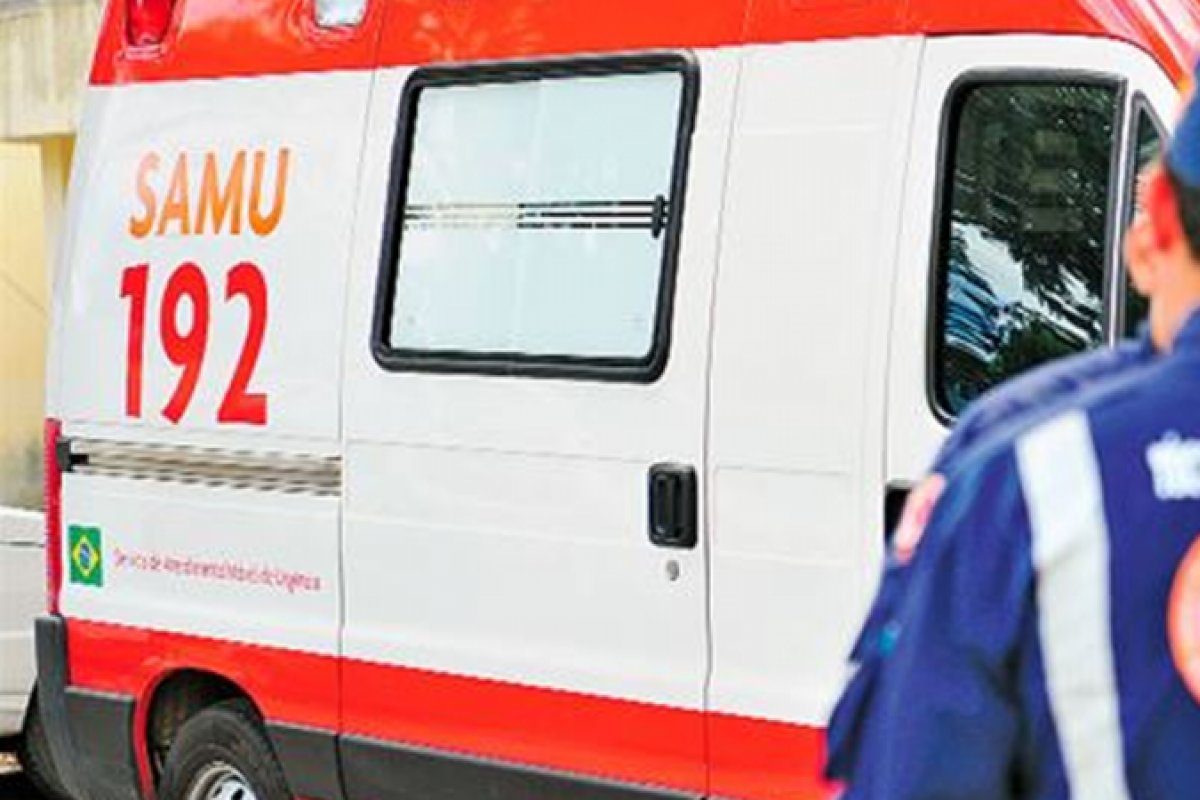 Turista fica ferido após ser atacado a golpes de faca durante assalto no bairro da Barra, em Salvador