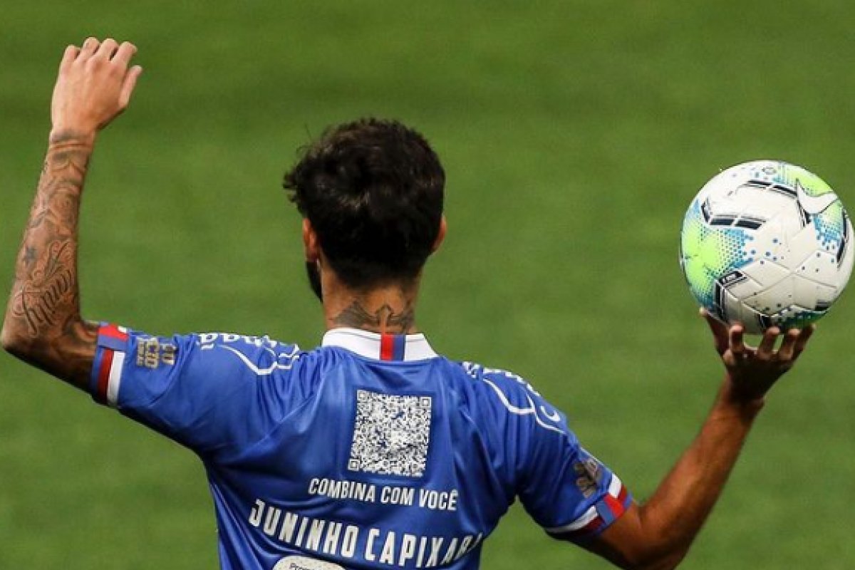 Duas semanas depois de se irritar com cobrança de torcedor, Juninho Capixaba se desculpa