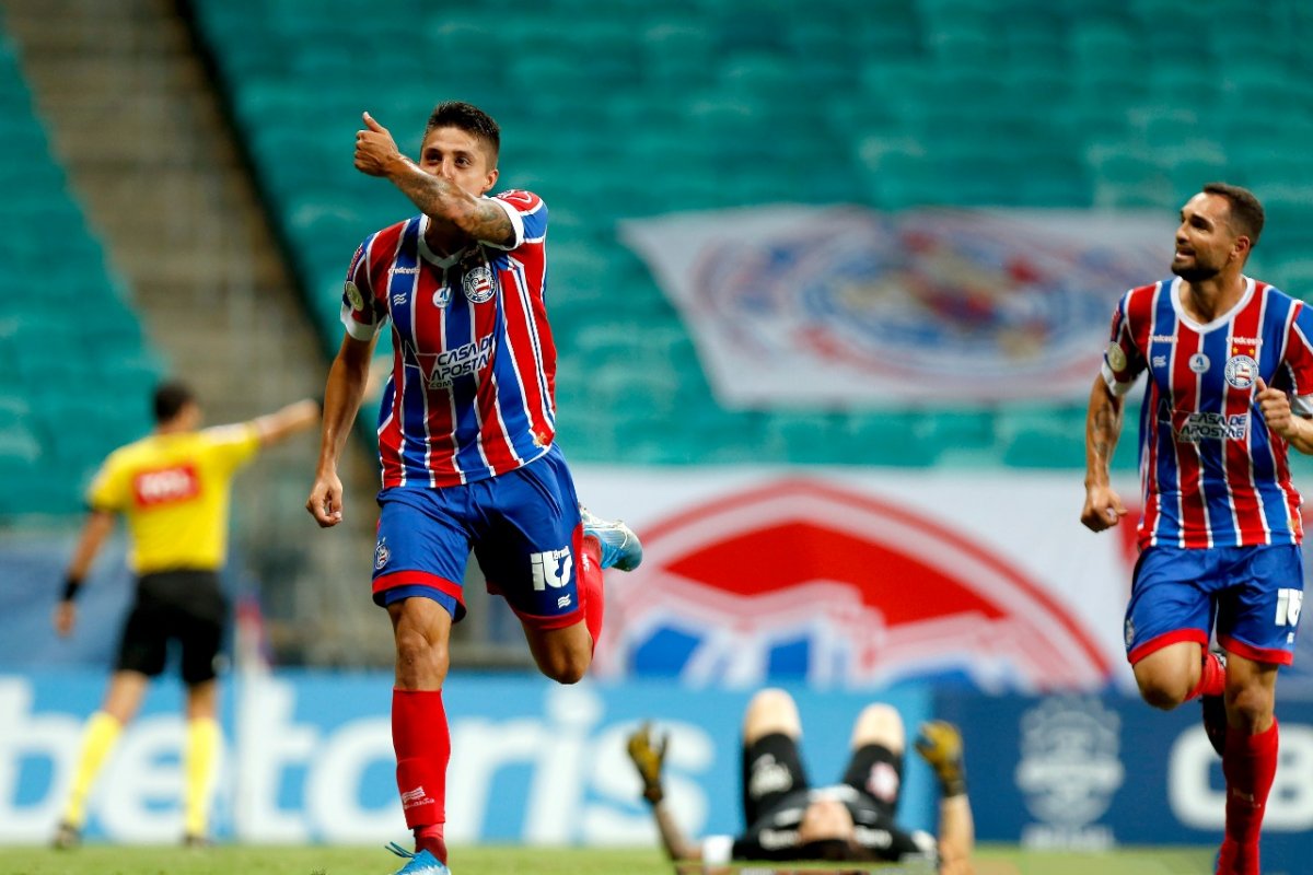 Bahia bate Corinthians na Fonte Nova e deixa zona de rebaixamento do Brasileirão
