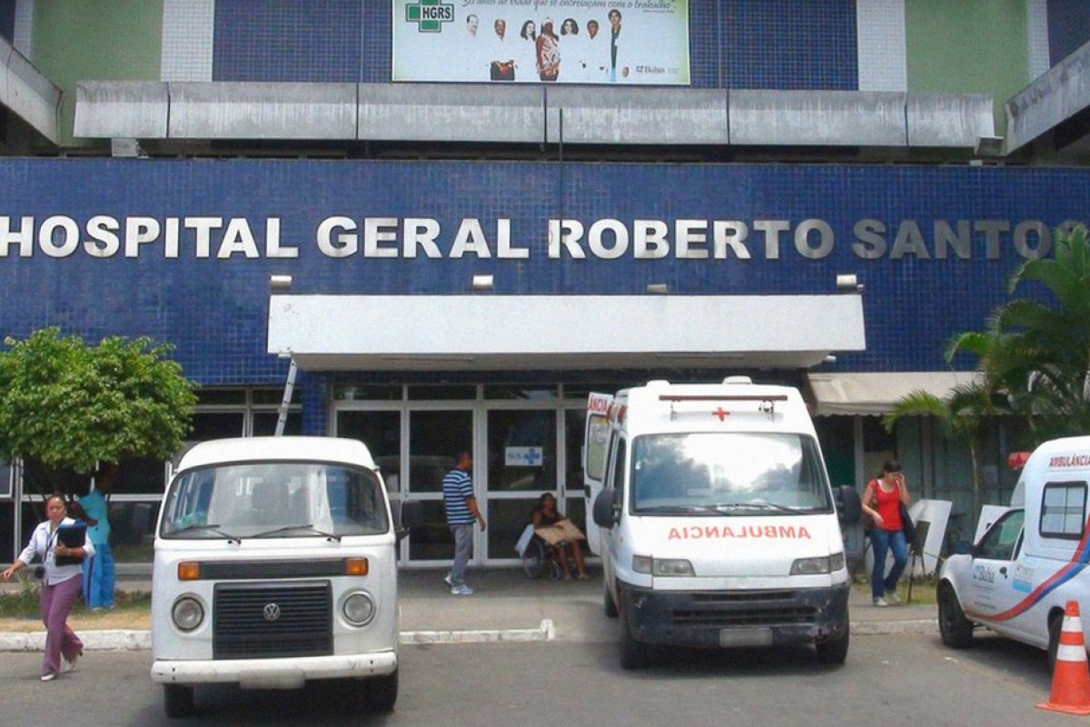 Troca de tiro entre PMs e suspeitos de tráfico deixa quatro mortos e um ferido