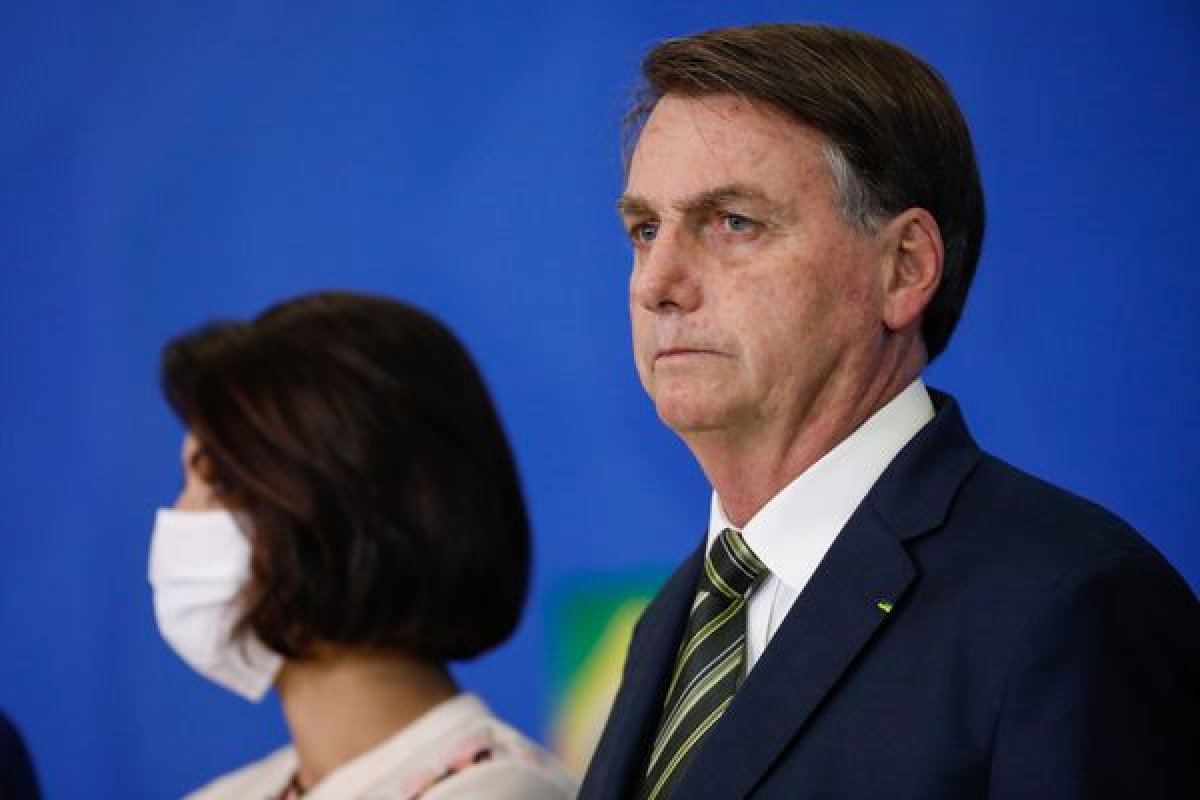 50% dos brasileiros diz que Bolsonaro não merece ser reeleito, aponta pesquisa EXAME/IDEIA