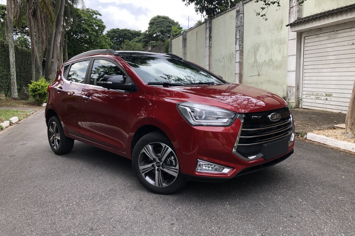 Avaliação: JAC T40 Plus fica mais equipado e com mesmo motor na linha 2021