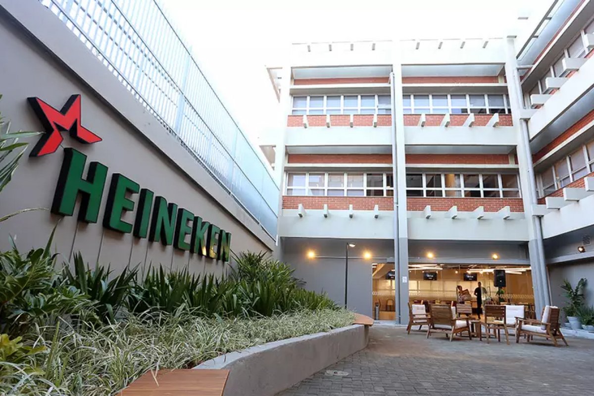 Heineken anuncia trabalho remoto permanente para áreas corporativas no Brasil