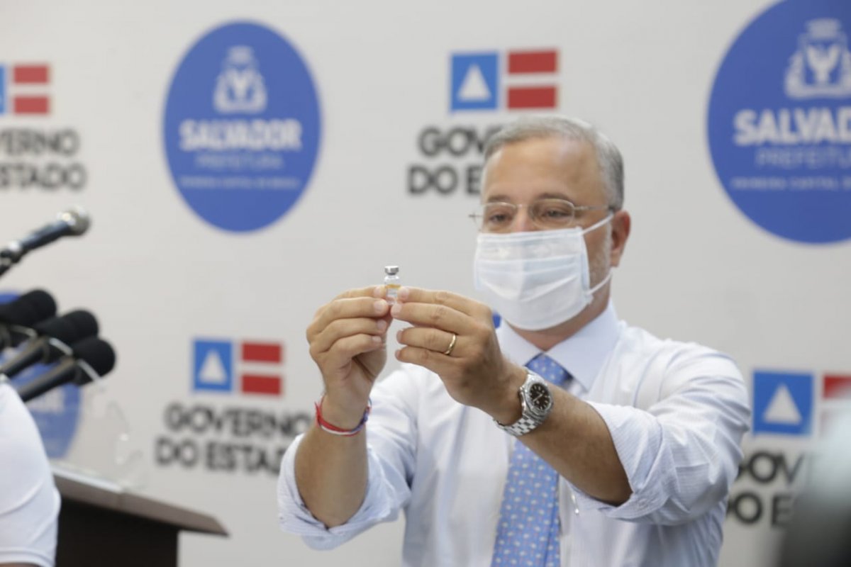 Governo do Estado divulga novo cronograma de vacinação contra Covid-19