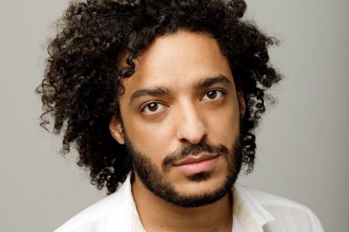 Ator baiano Thiago Almasy estreia hoje na Mostra de Cinema de Tiradentes