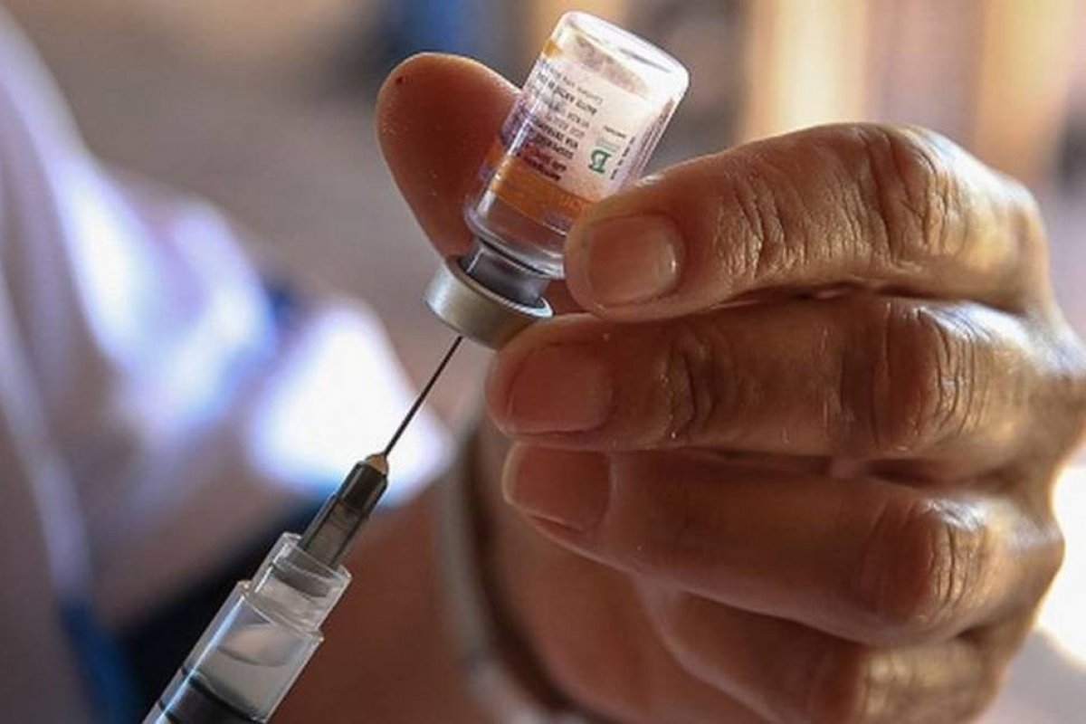 Mais de dois milhões de pessoas já foram vacinadas contra covid-19 no Brasil