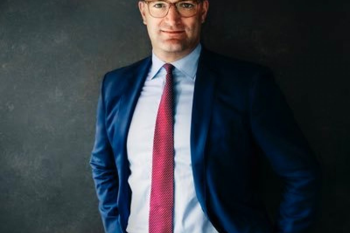 Alemanha já encomenda vacinas contra a Covid-19 para 2022, diz ministro