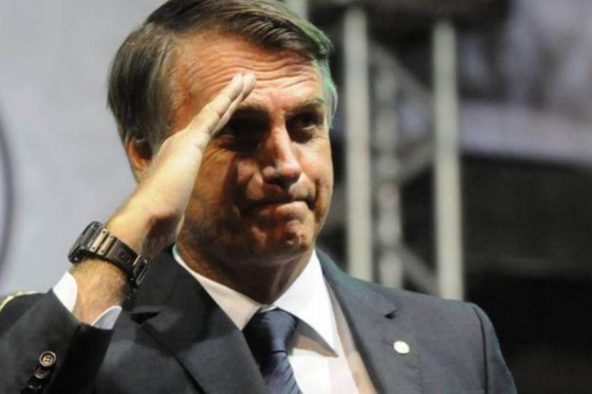 56,4% dos brasileiros são contra impeachment de Bolsonaro, revela pesquisa