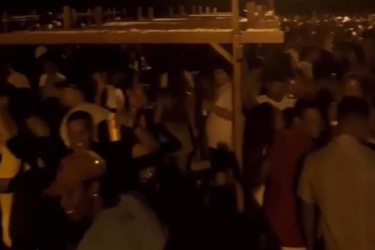 Vídeos: Aglomerações dão o ritmo do último fim de semana de janeiro