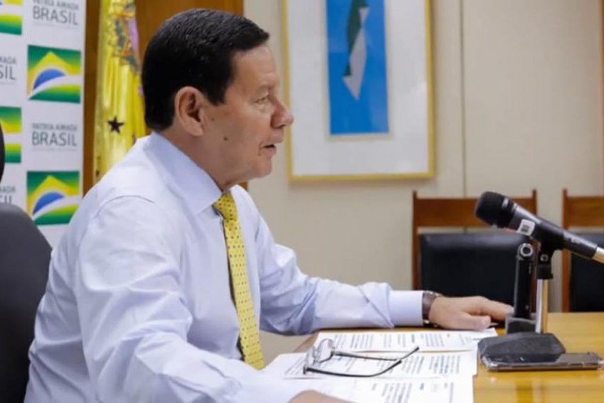 "Não há nenhuma motivação", diz Mourão sobre impeachment de Bolsonaro