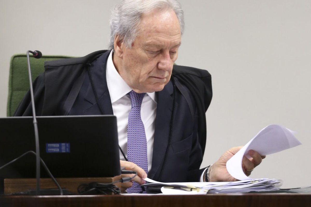 STF retira sigilo do processo que concedeu acesso de Lula aos diálogos de Moro e Dallagnol
