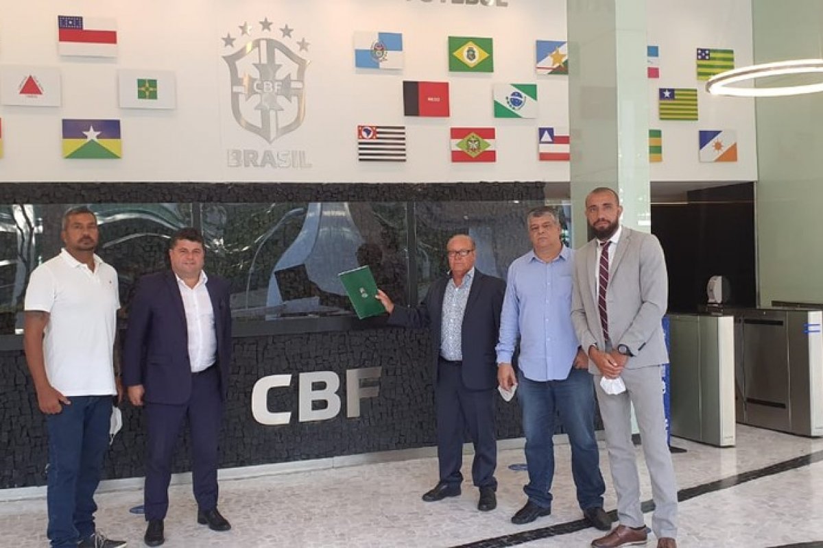 Torcedores fazem petição à CBF contra rebaixamento no Brasileirão 2020