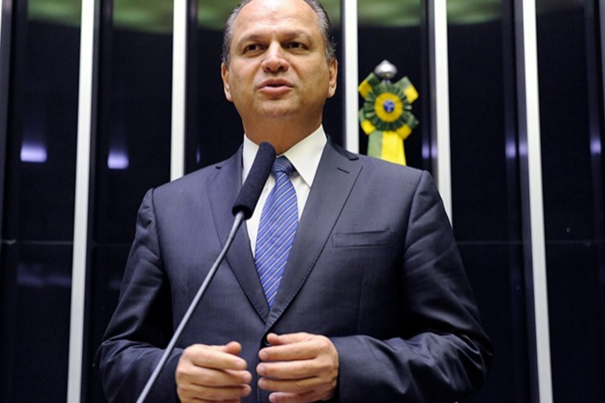 Líder do governo na Câmara pede rigor fiscal e controle orçamentário das contas públicas