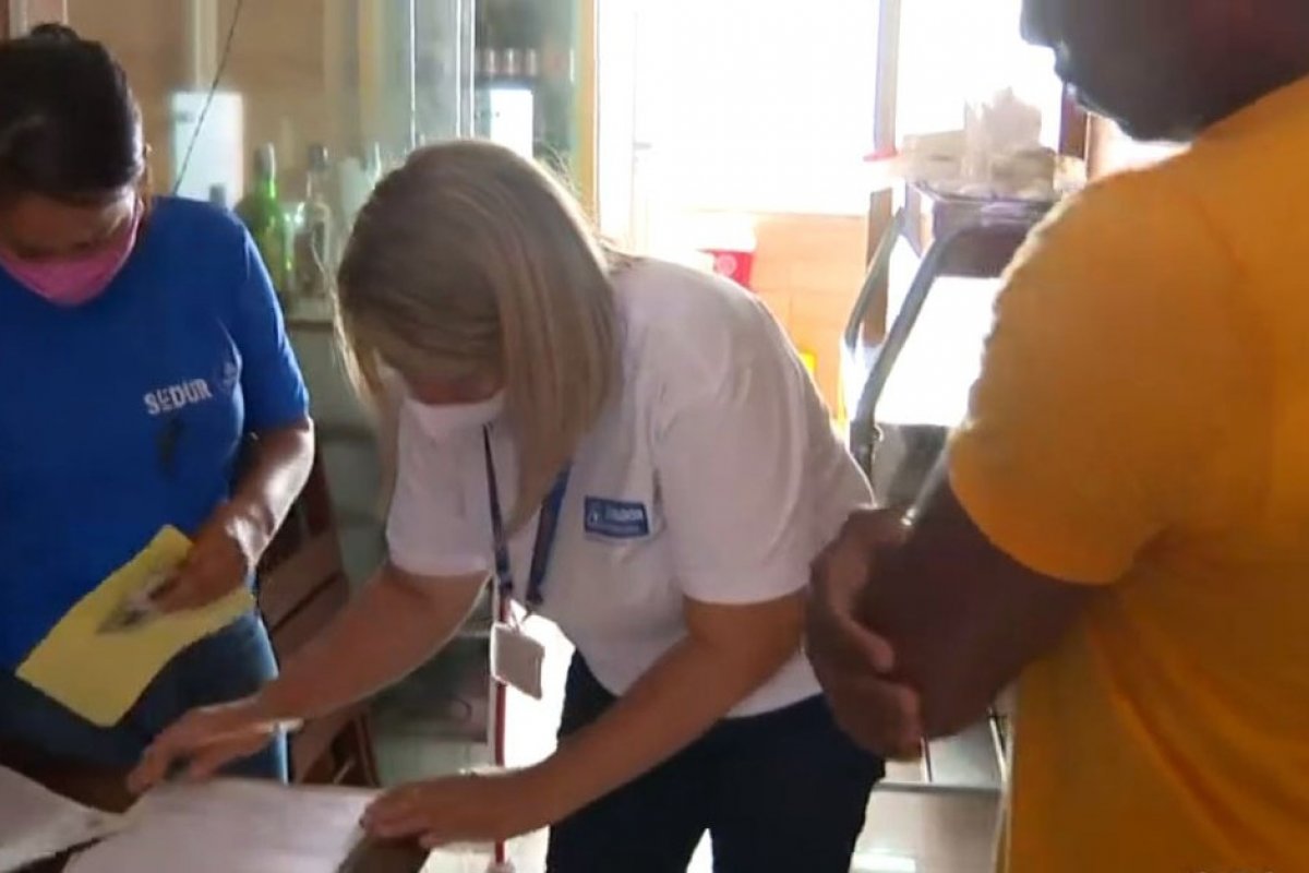 Restaurante é interditado em Salvador após anunciar evento com shows