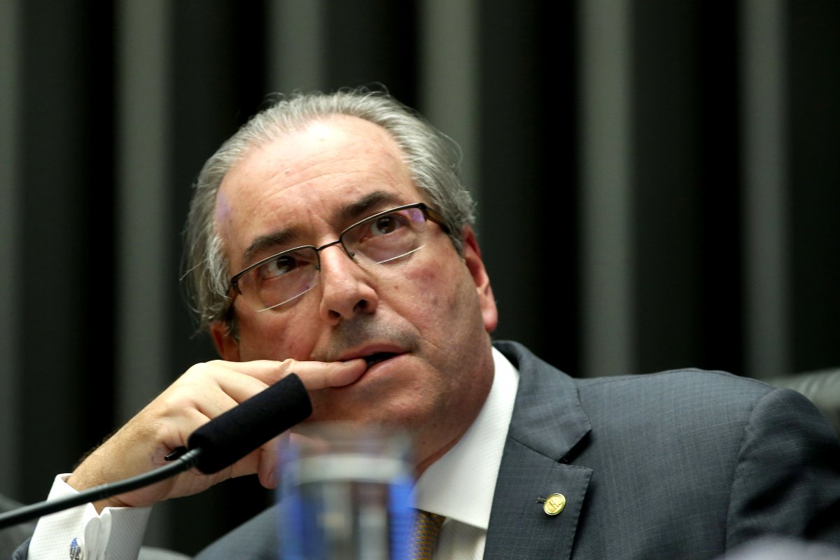 Eduardo Cunha é alvo do MP pelo esquema de propina para baixar impostos em combustíveis de aviação