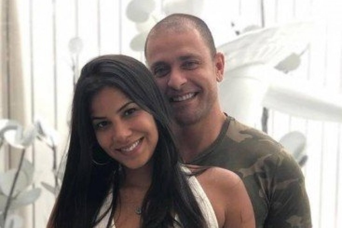 Diogo Nogueira é o mais novo solteiro da praça!