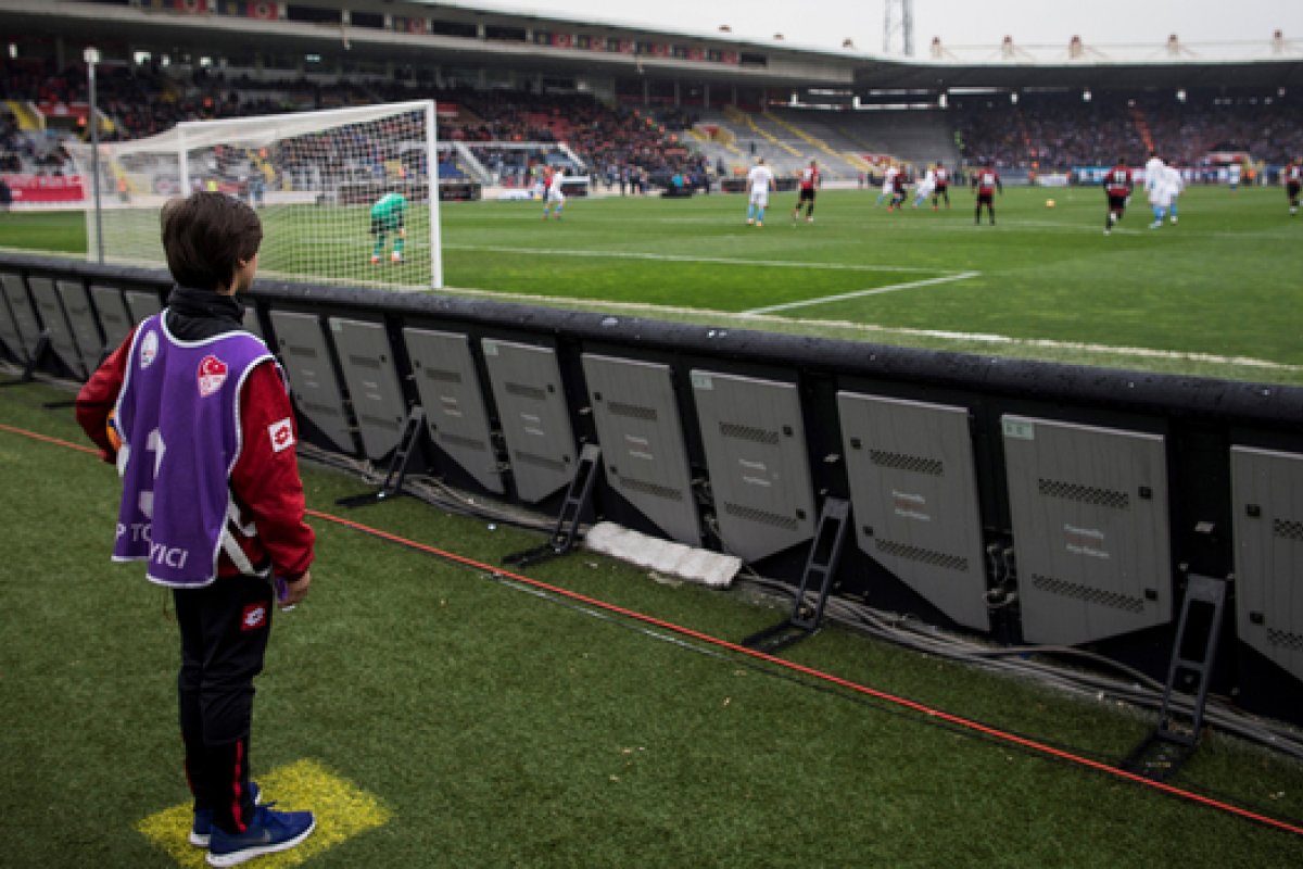 Veja quais foram as ocupações que tiveram os 100 maiores e menores salários em 2020