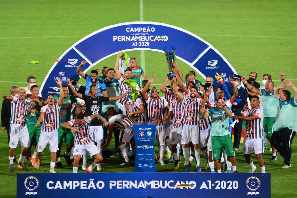 Salgueiro, atual campeão pernambucano, pede para sair da Copa do Nordeste e da Copa do Brasil