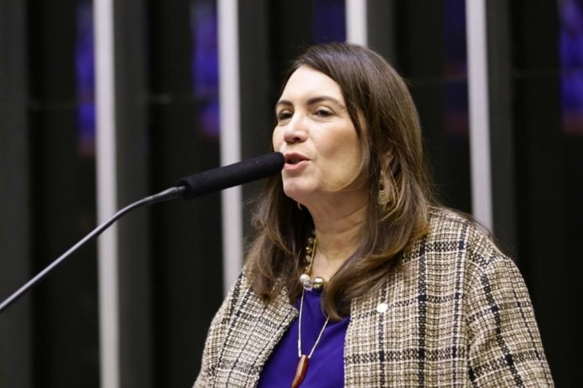 Para ministros do Supremo, Bia Kicis na CCJ será "declaração de guerra" à Corte