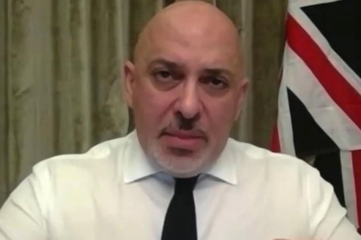 Ministro do Reino Unido aponta a existência de 4 mil variantes do coronavírus no mundo