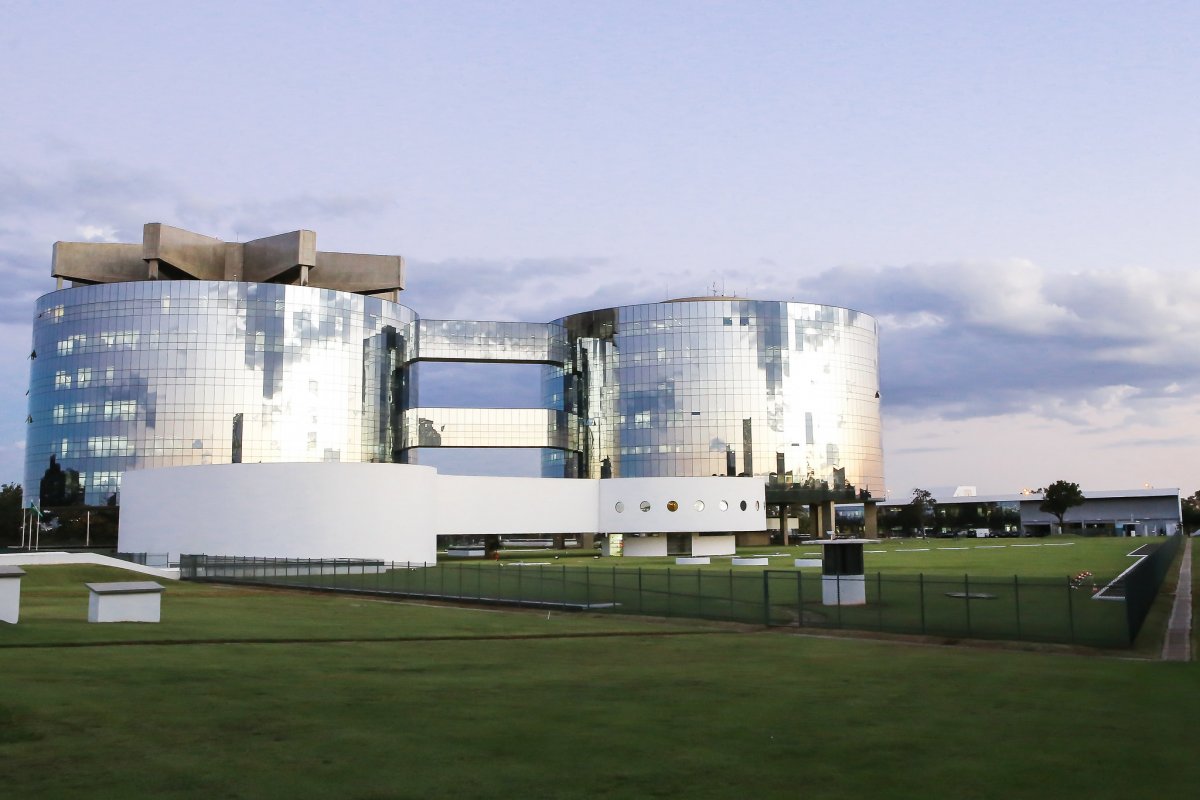 ANPR aponta desvio de finalidade no acesso de Lula a mensagens da Lava Jato