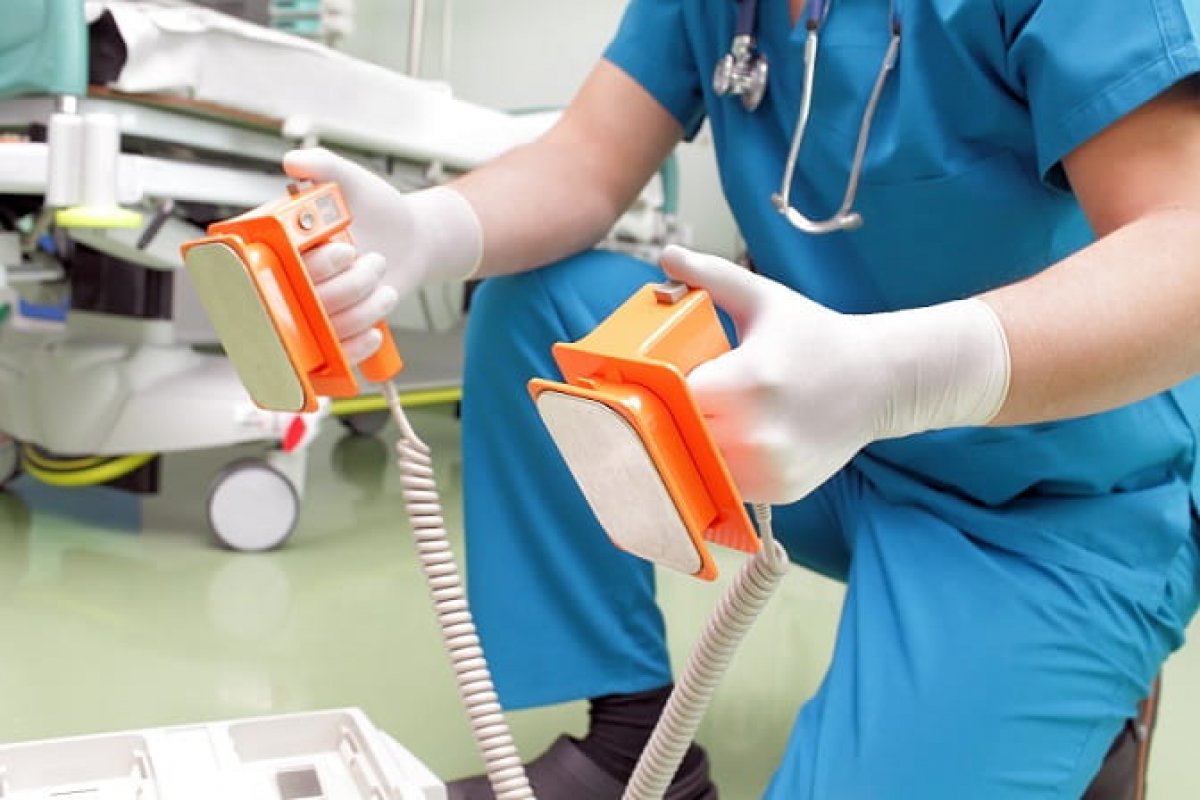 Estudo: Risco de parada cardíaca aumenta até 4 vezes em pacientes com coronavírus