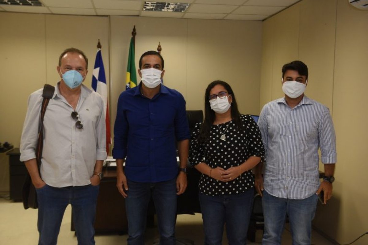 Oceanógrafo visita Bruno Reis para debater implantação de Oceanário em Salvador