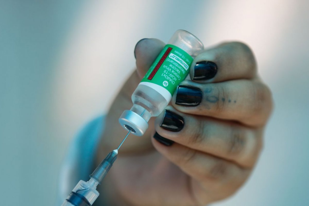 Carga de IFA produzirá 2,8 milhões de doses de vacinas contra o coronavírus no país