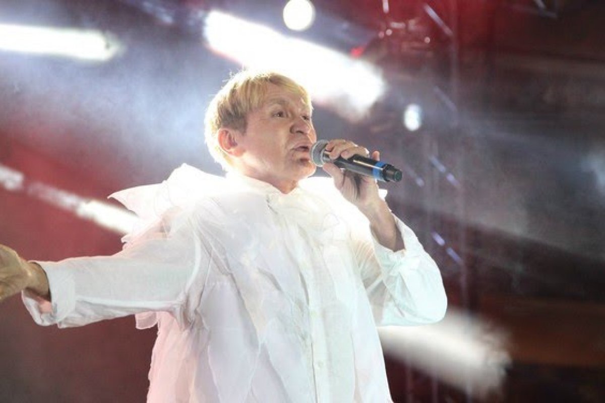 Zezinho do Grupo Carrapicho morre de Covid-19 em Manaus