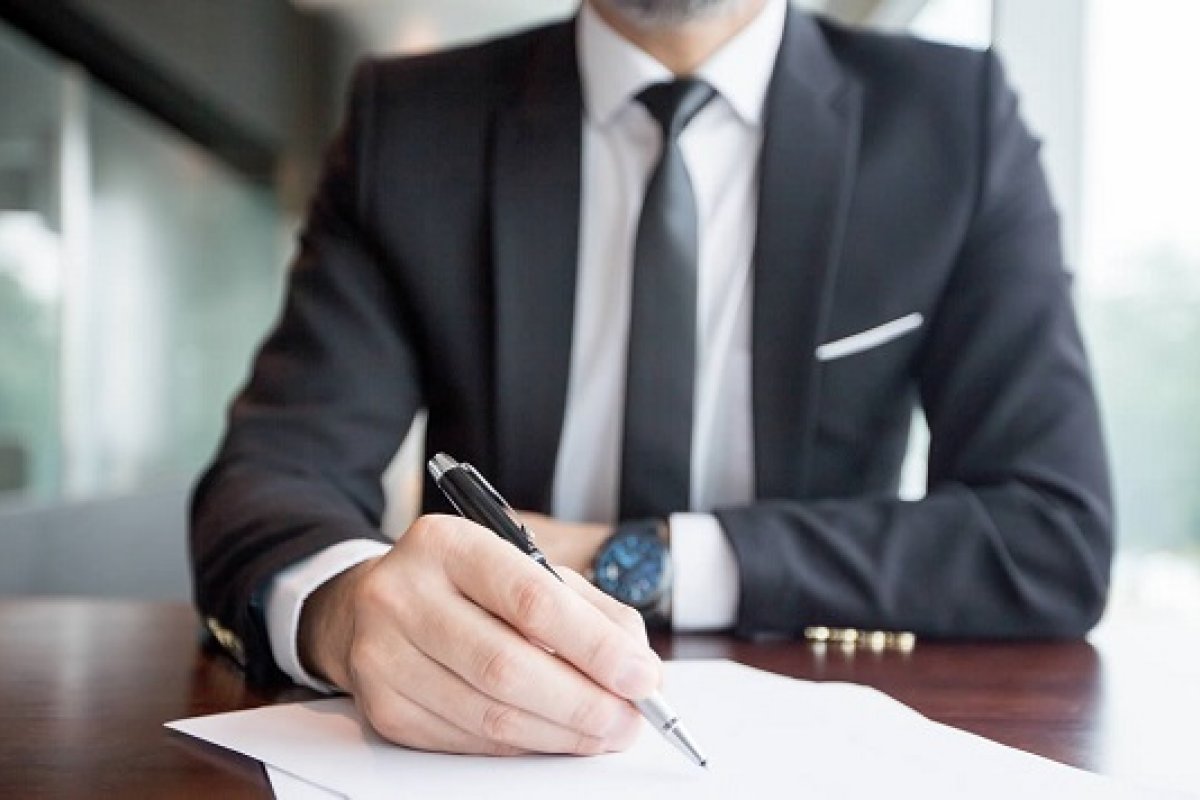 Renomado escritório de advocacia oferece 100 vagas para estágio e trainee