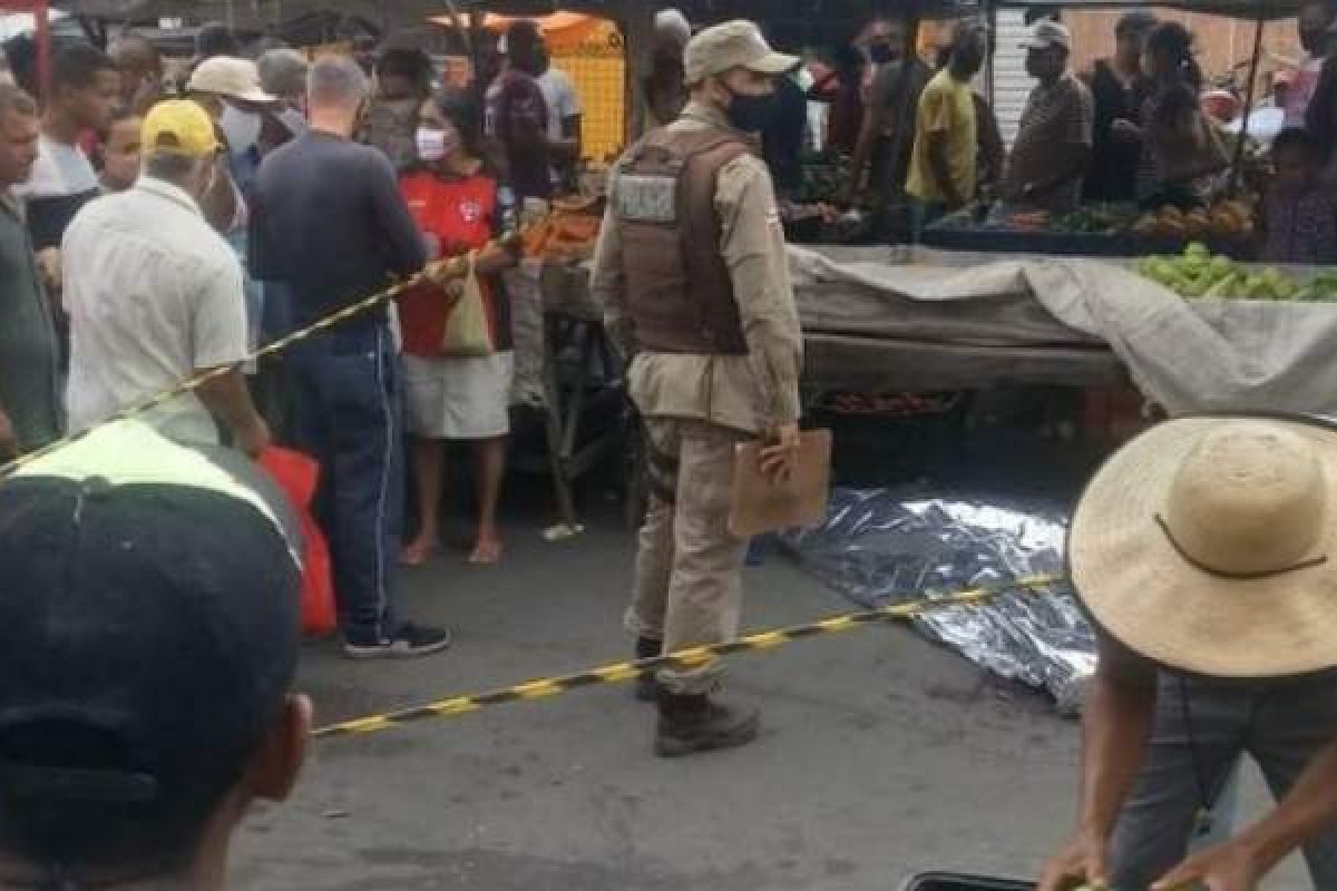 Briga por carro de mão em feira acaba em assassinato em Jequié