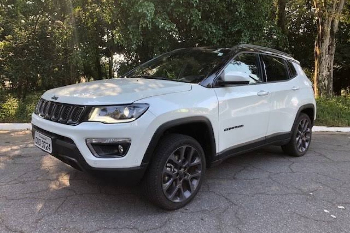 Renegade e Compass lideraram vendas de SUVs no país em janeiro