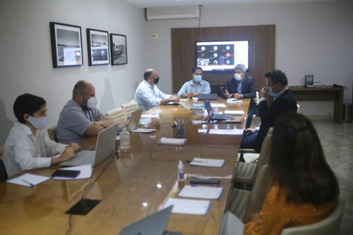 Reunião discute protocolo para retorno das aulas no Estado