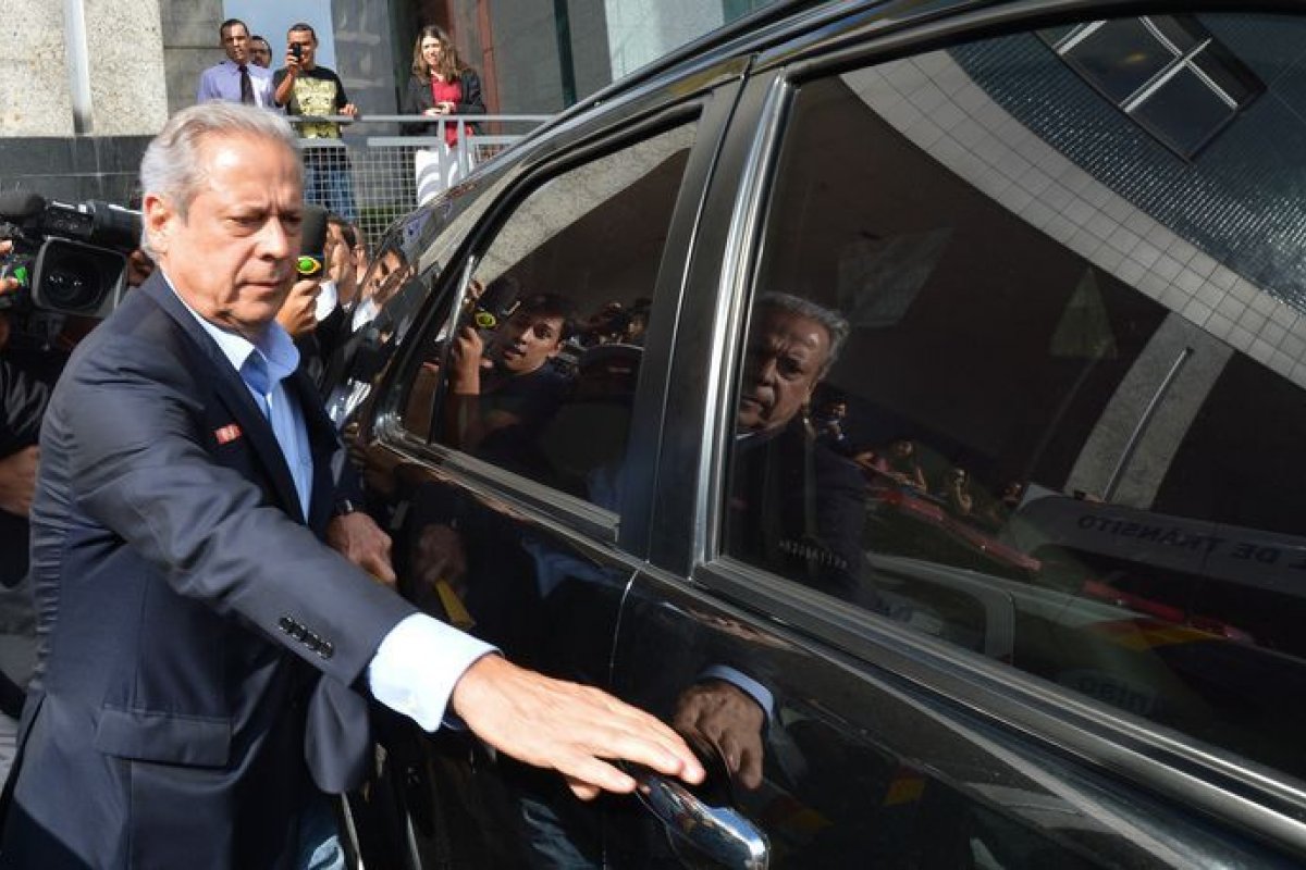 MPF pede condenação de José Dirceu por lavagem de dinheiro e corrupção