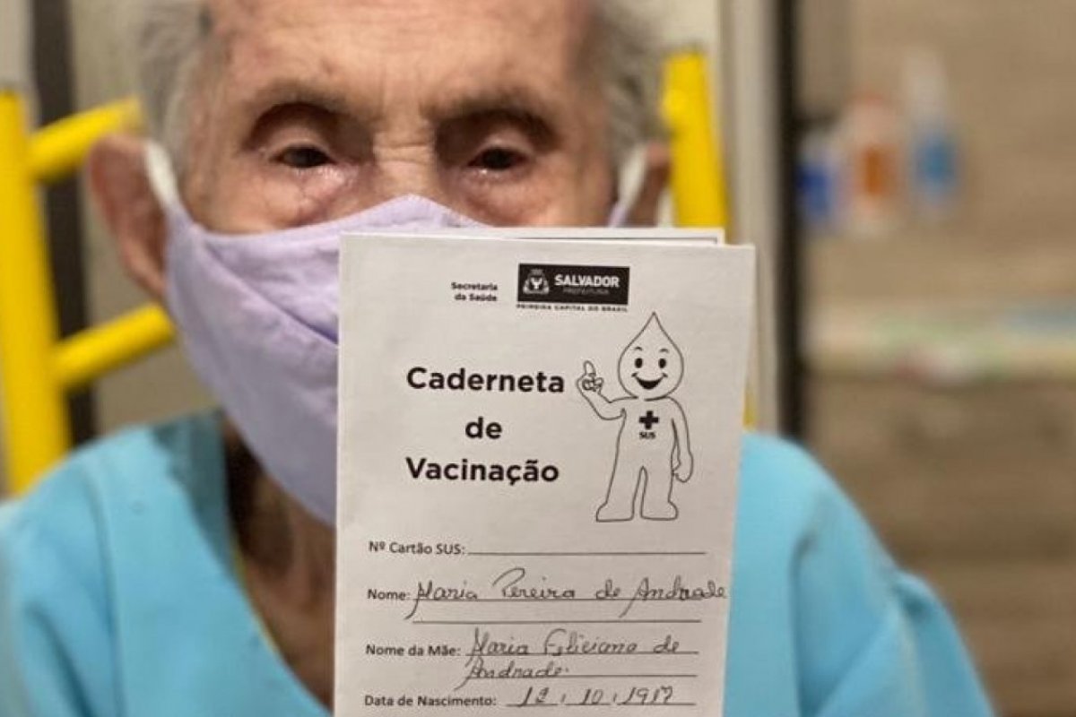 Covid-19: vacinação à domicílio para idosos ultrapassa marca de 18 mil em Salvador
