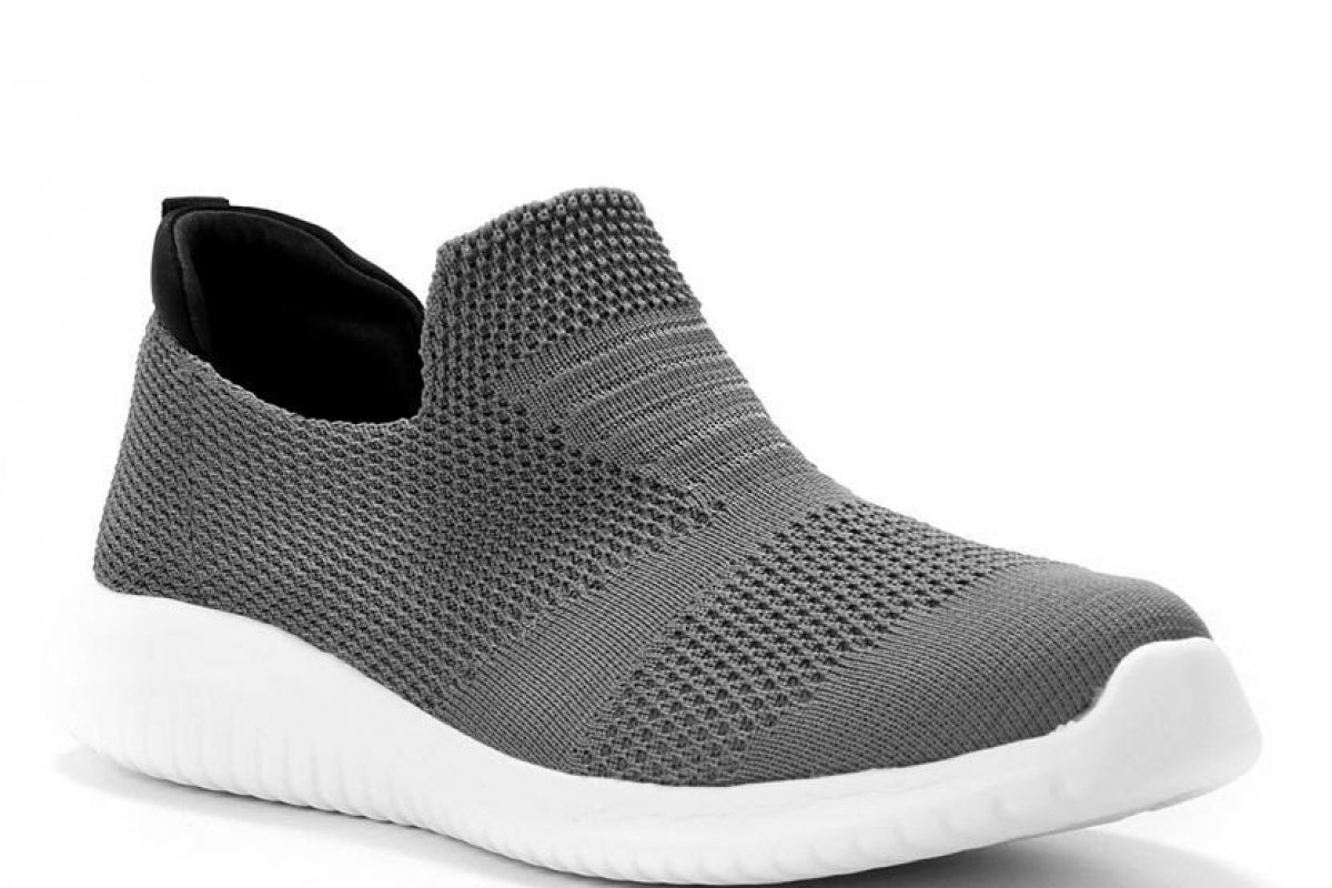 Seguindo uma tendência global, Shoestock lança tênis produzidos com PET reciclado